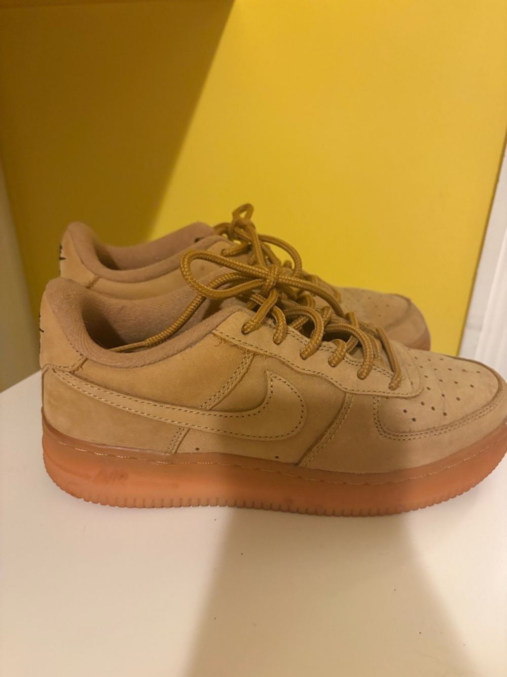 Nike Air Force 1  1 Low GS 'Flax' youth size 4.5 euro size 36.5